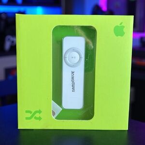 Apple iPod Shuffle 1st Generation- VINTAGE COLLECTIBLE